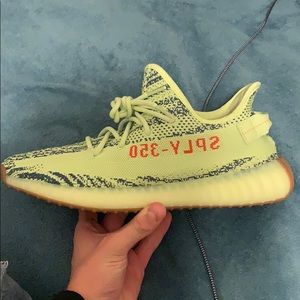Yeezy 350 V2 Semi Frozen